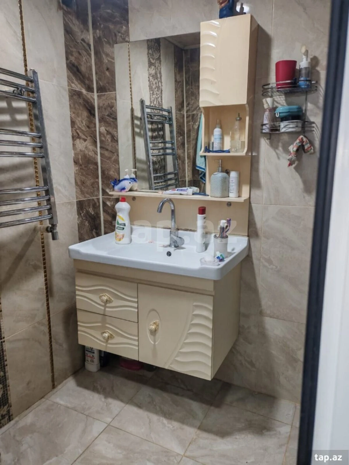 Satılır 3 otaqlı mənzil 68 m²