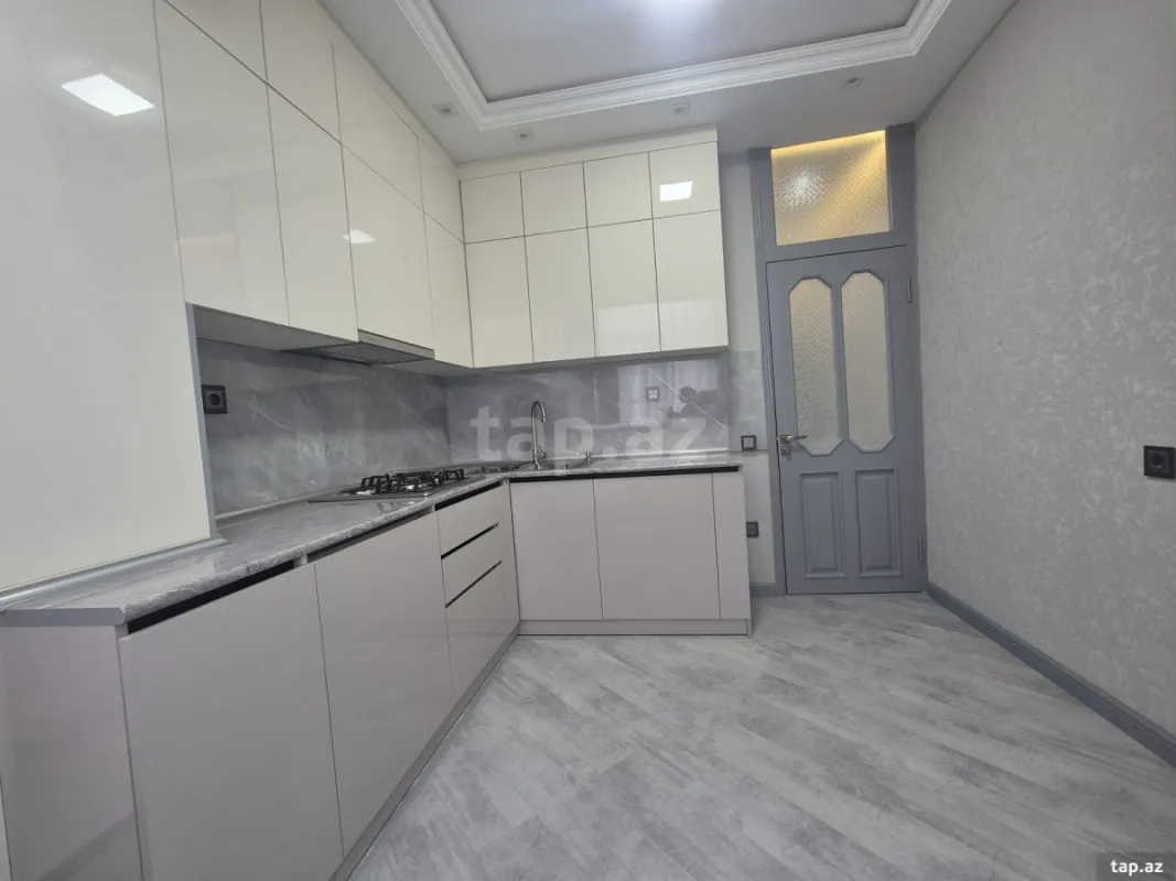 Satılır 3 otaqlı mənzil 82 m²