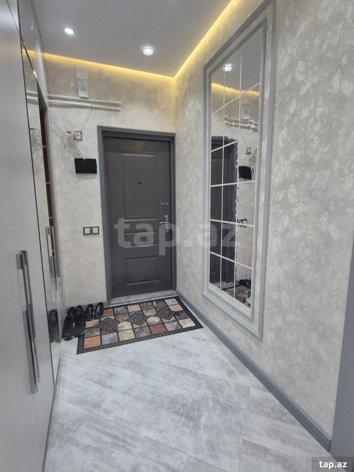 Satılır 3 otaqlı mənzil 82 m²