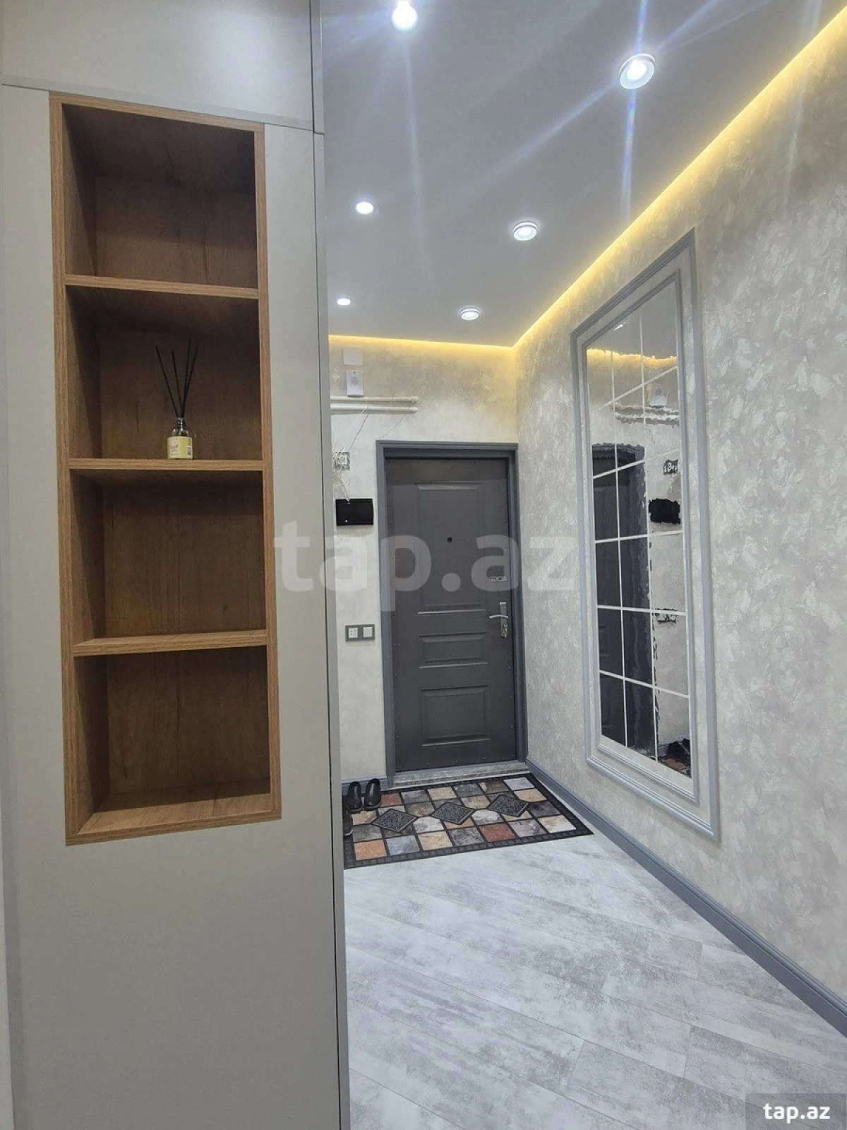 Satılır 3 otaqlı mənzil 82 m²