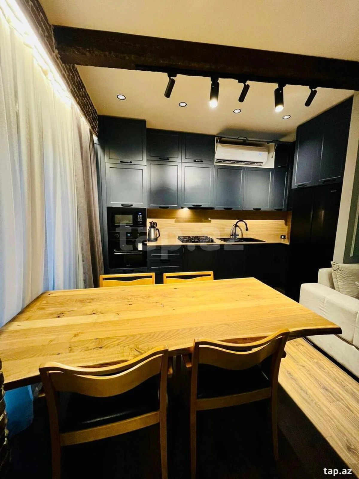 Kirayə verilir 3 otaqlı yeni tikili 110 m²