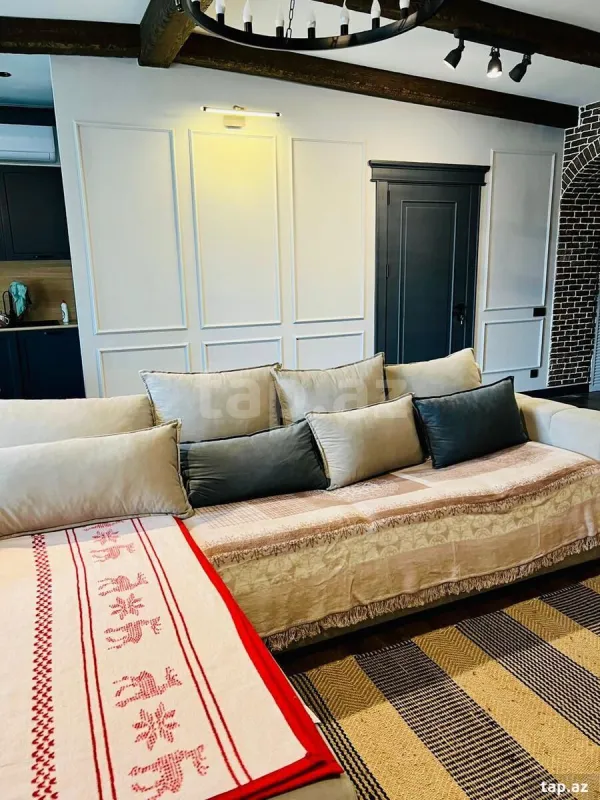 Kirayə verilir 3 otaqlı yeni tikili 110 m²