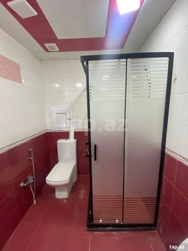 Kirayə verilir 3 otaqlı yeni tikili 95 m²