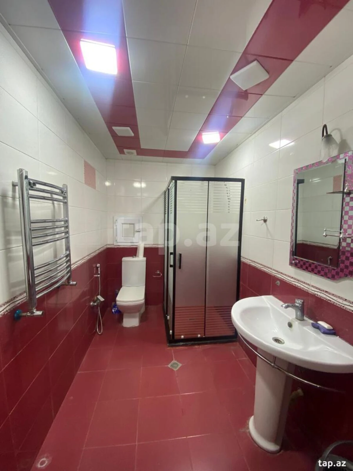 Kirayə verilir 3 otaqlı yeni tikili 95 m²