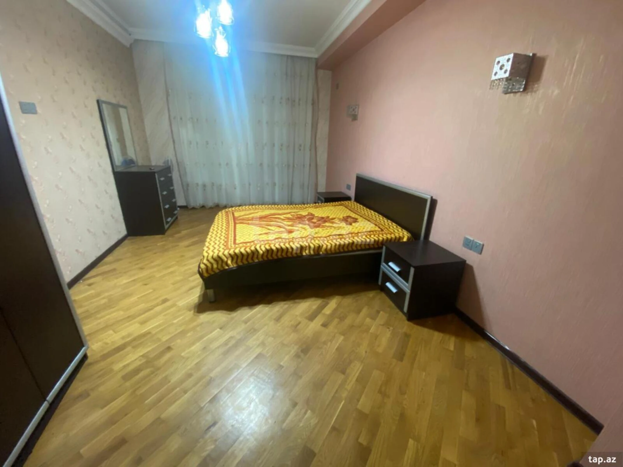 Kirayə verilir 3 otaqlı yeni tikili 95 m²