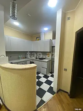 Kirayə verilir 3 otaqlı yeni tikili 95 m²