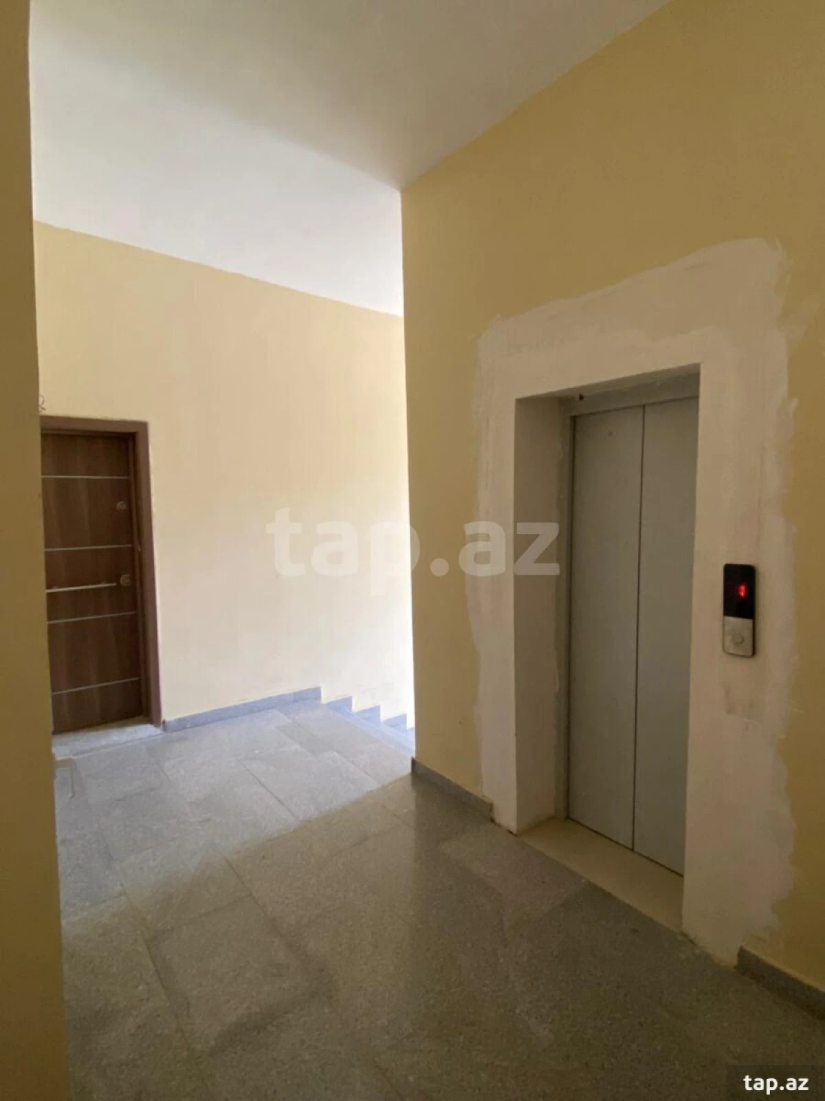 Satılır 2 otaqlı yeni tikili 70 m²