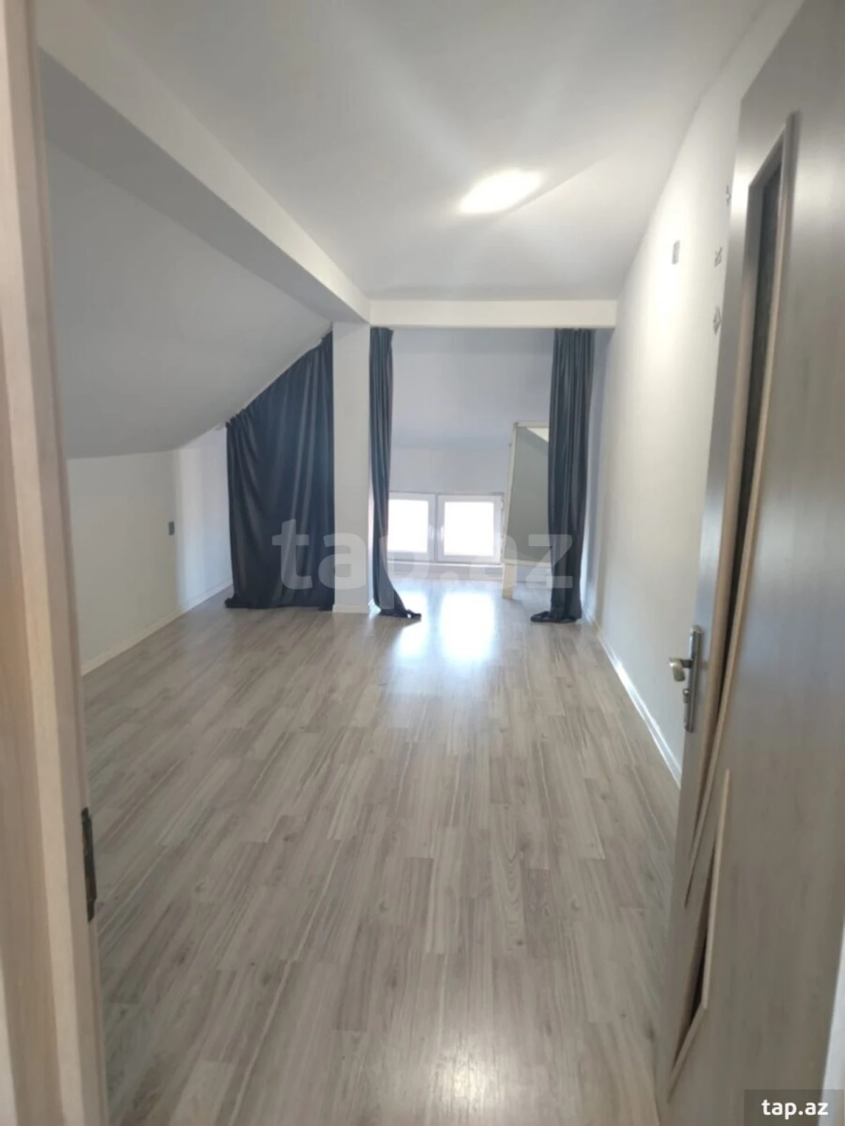 Satılır 2 otaqlı yeni tikili 70 m²