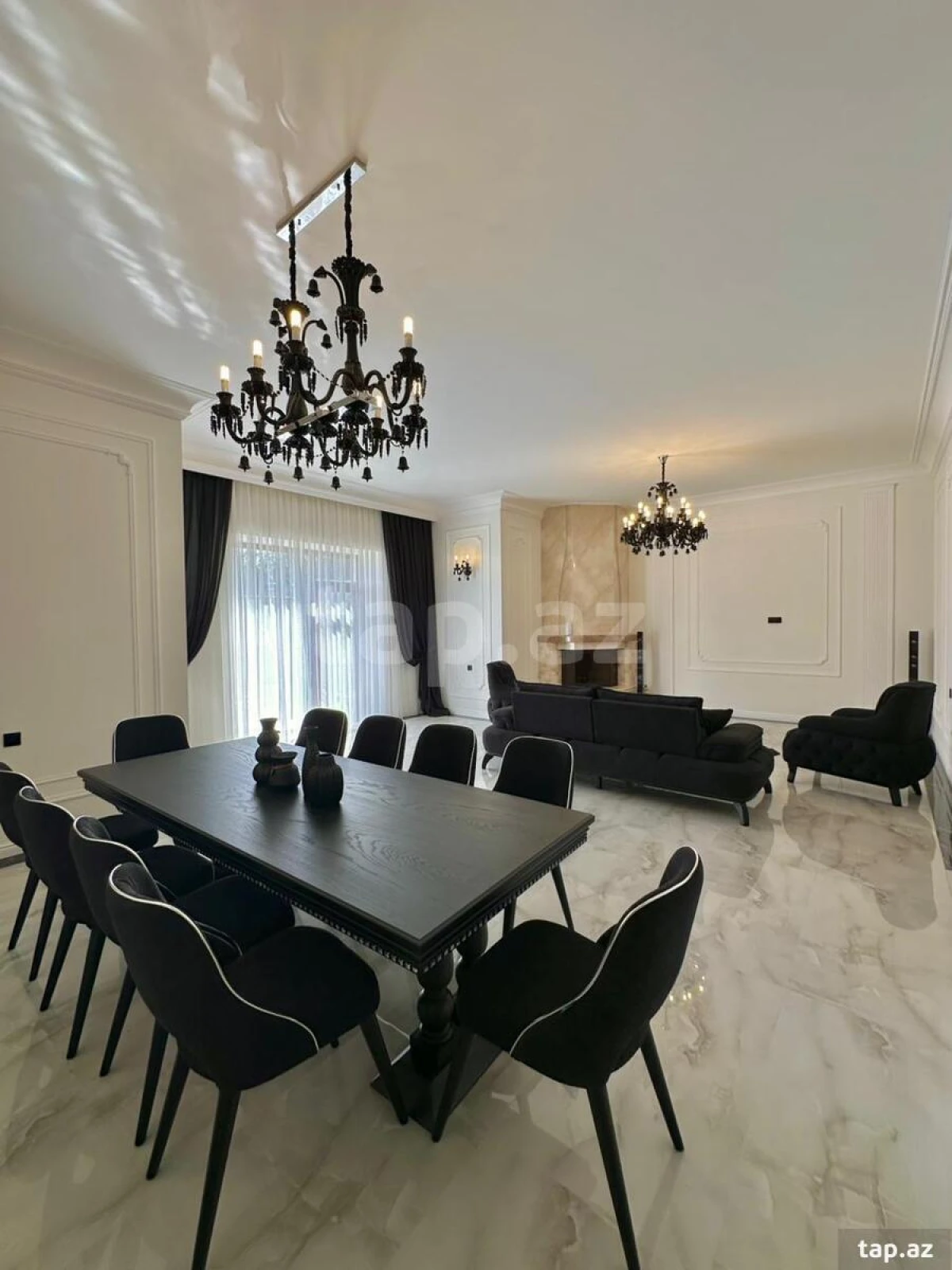 Satılır 5 otaqlı həyət evi 300 m²