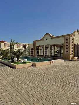 Satılır 5 otaqlı həyət evi 300 m²