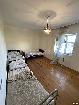 Satılır 4 otaqlı həyət evi