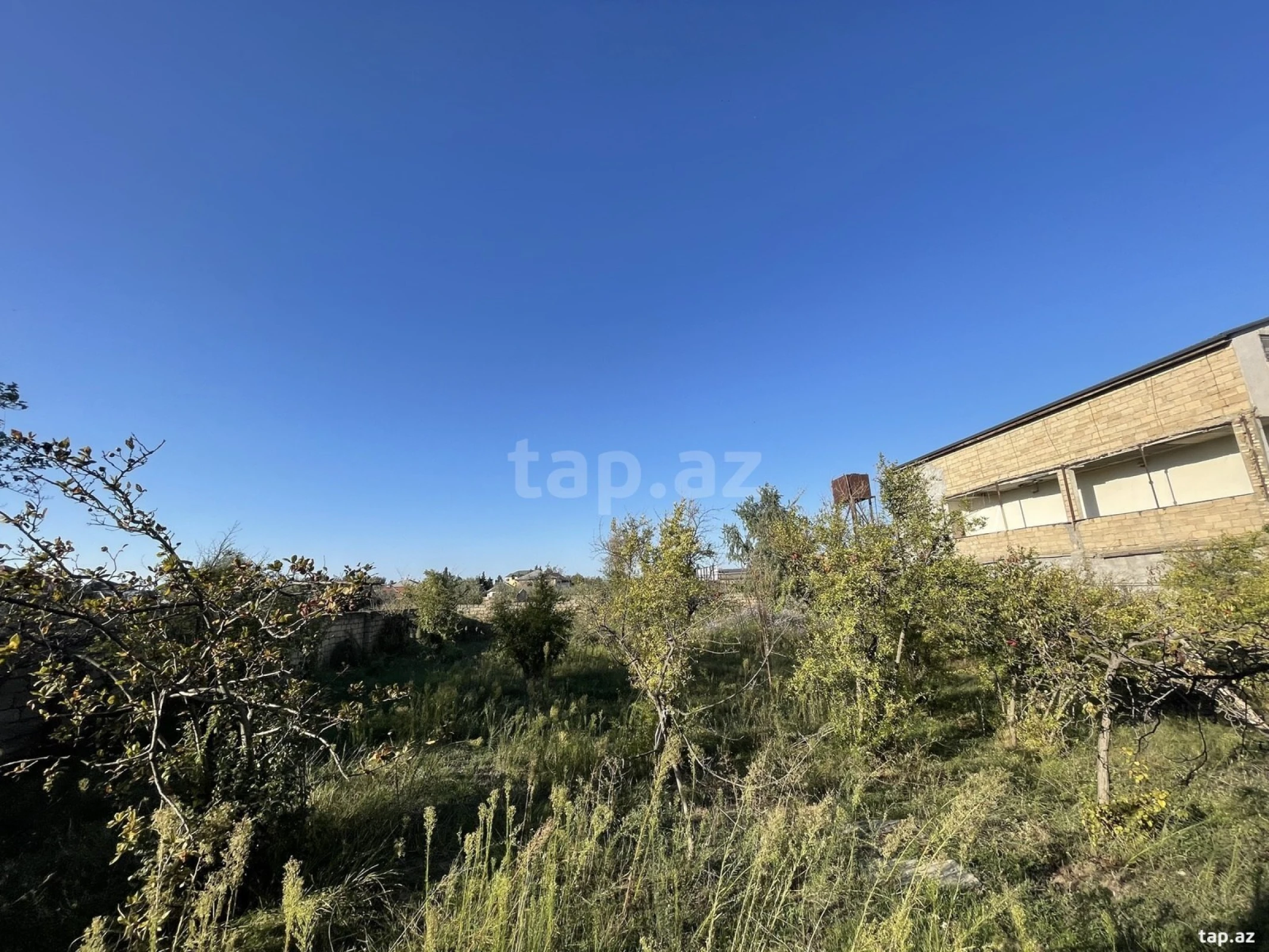 Satılır 4 otaqlı həyət evi