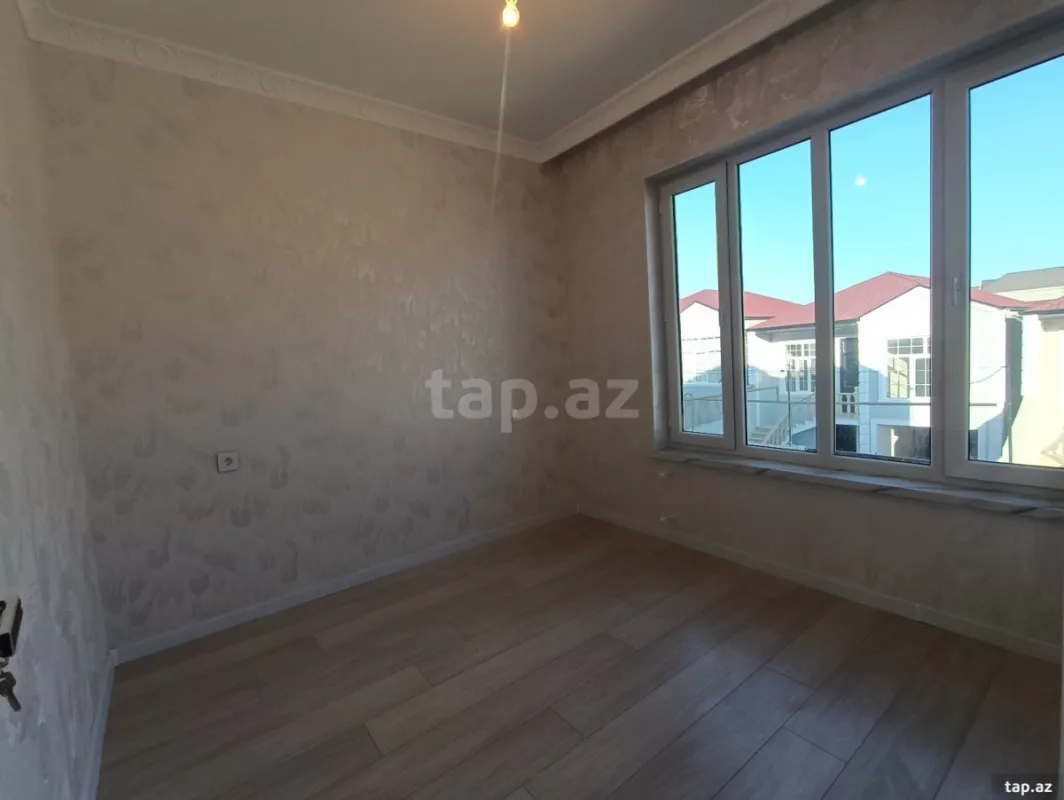 Satılır 4 otaqlı həyət evi