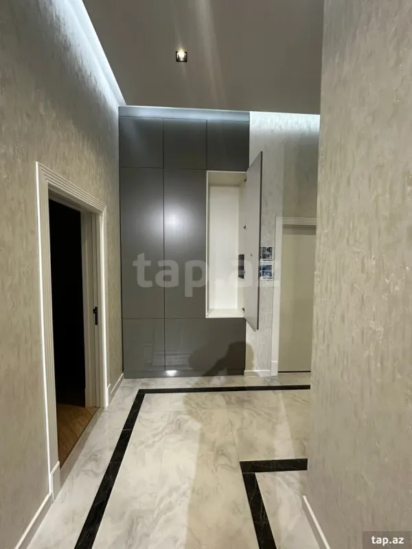 Satılır 5 otaqlı həyət evi