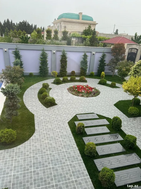 Satılır 5 otaqlı həyət evi
