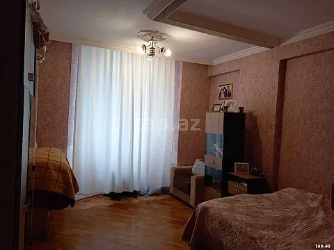 Satılır 3 otaqlı yeni tikili 90 m²