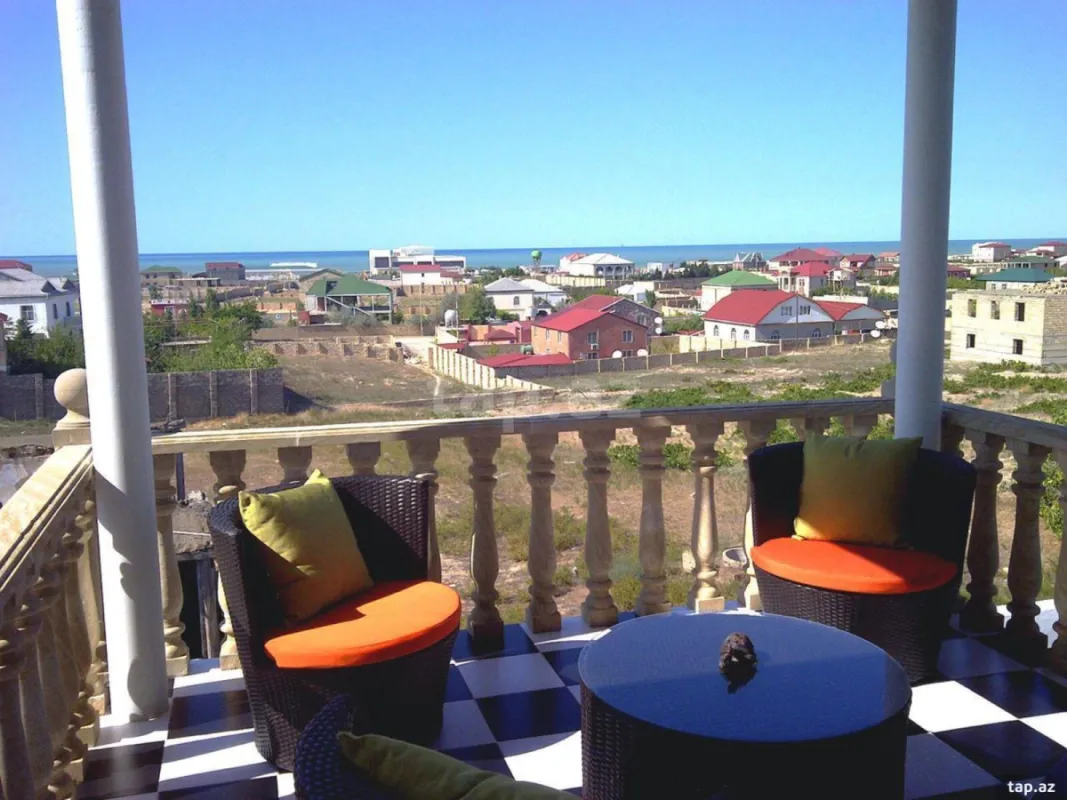 Satılır 4 otaqlı həyət evi 150 m²