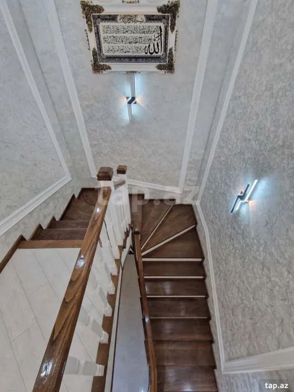 Satılır 5 otaqlı həyət evi