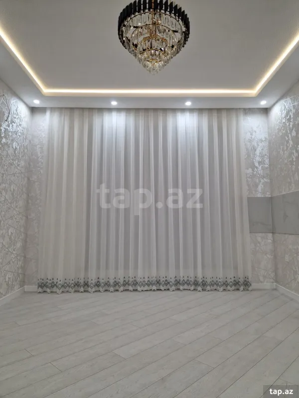 Satılır 5 otaqlı həyət evi