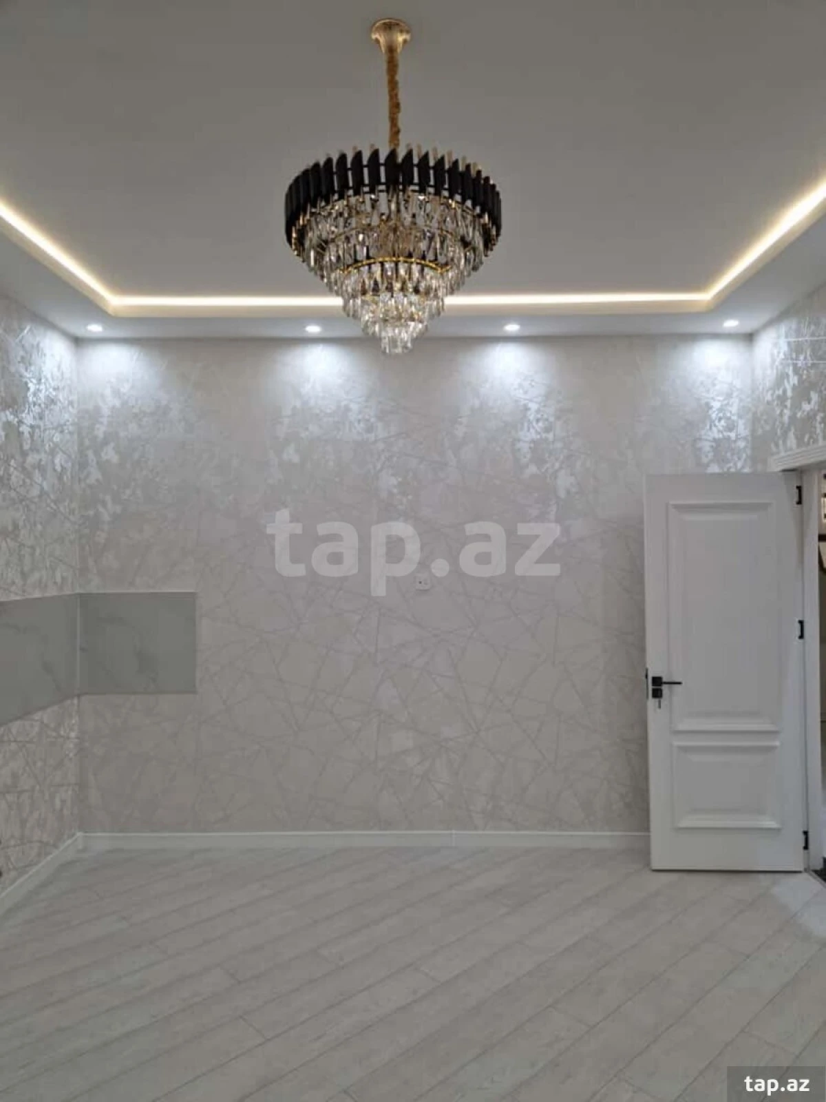 Satılır 5 otaqlı həyət evi