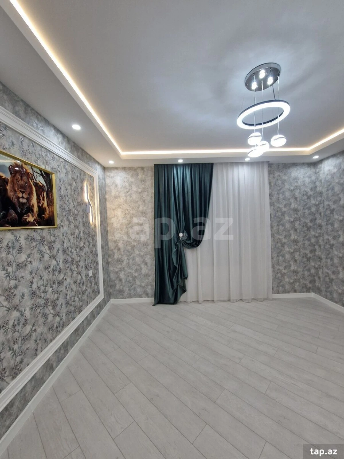 Satılır 5 otaqlı həyət evi