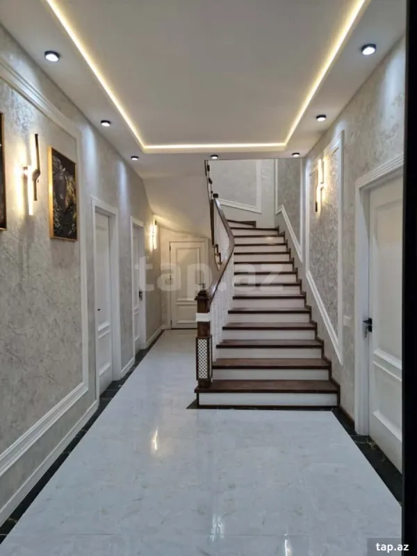 Satılır 5 otaqlı həyət evi