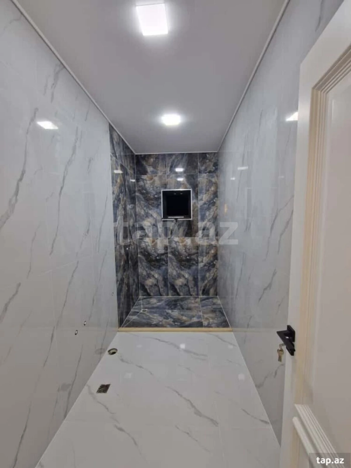 Satılır 5 otaqlı həyət evi