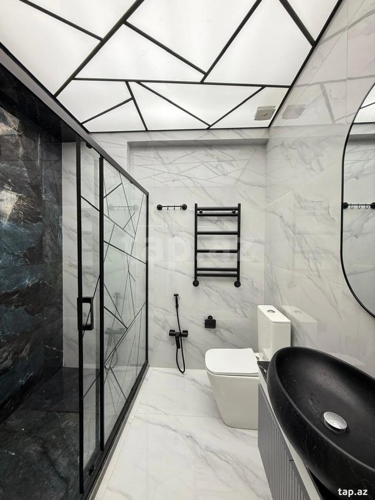 Satılır 3 otaqlı yeni tikili 141 m²