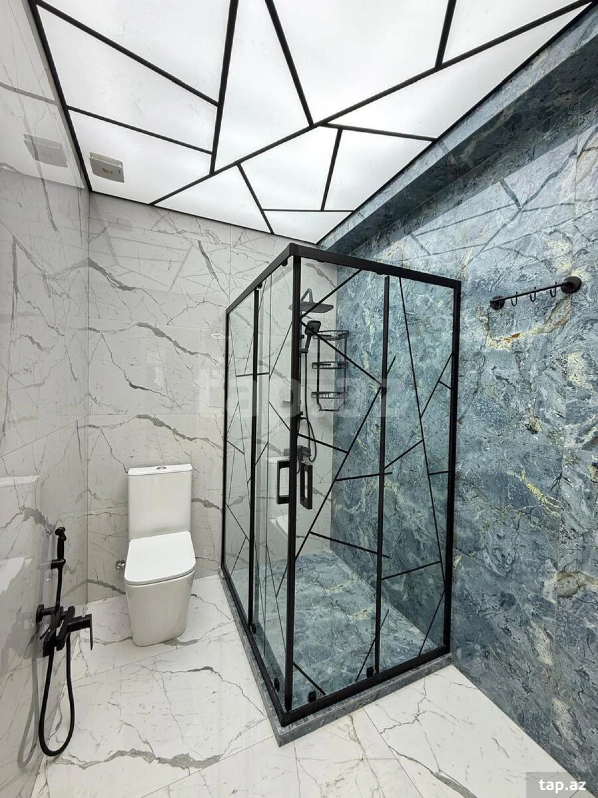 Satılır 3 otaqlı yeni tikili 141 m²