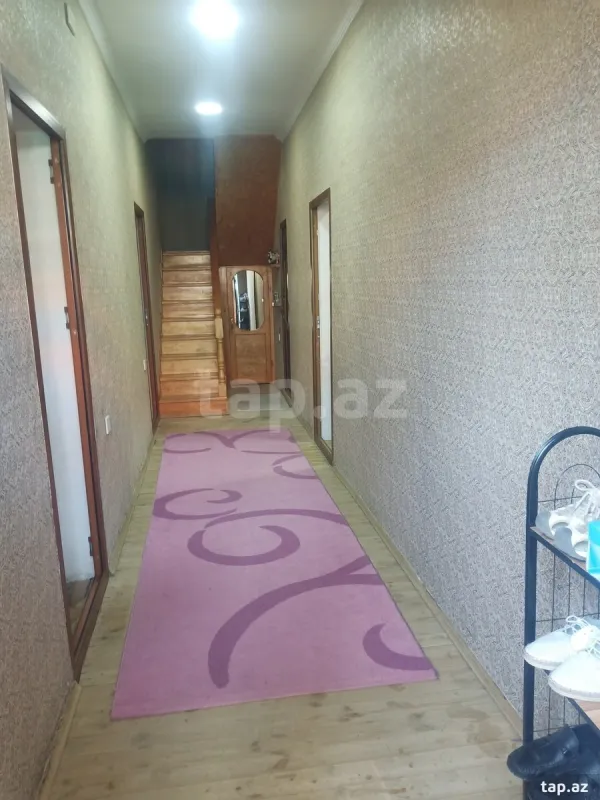 Satılır 7 otaqlı həyət evi