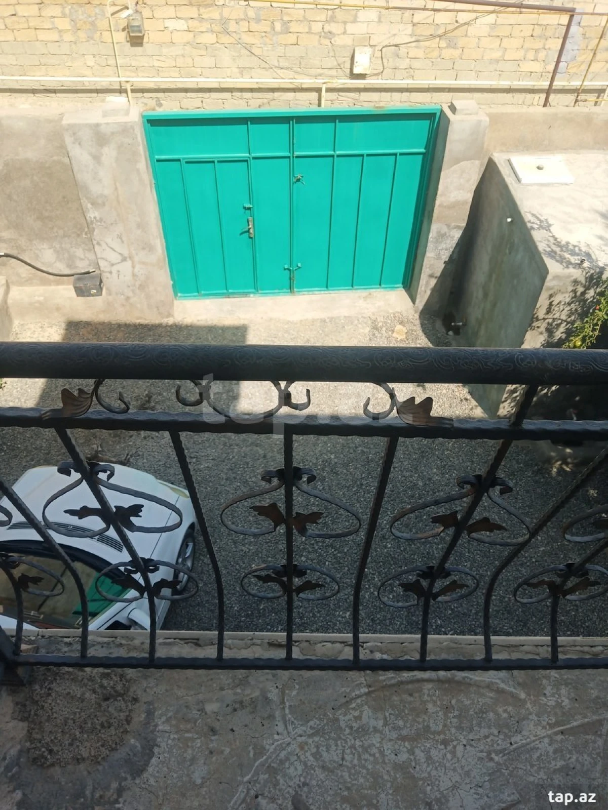 Satılır 7 otaqlı həyət evi