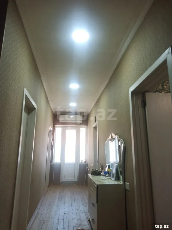 Satılır 7 otaqlı həyət evi