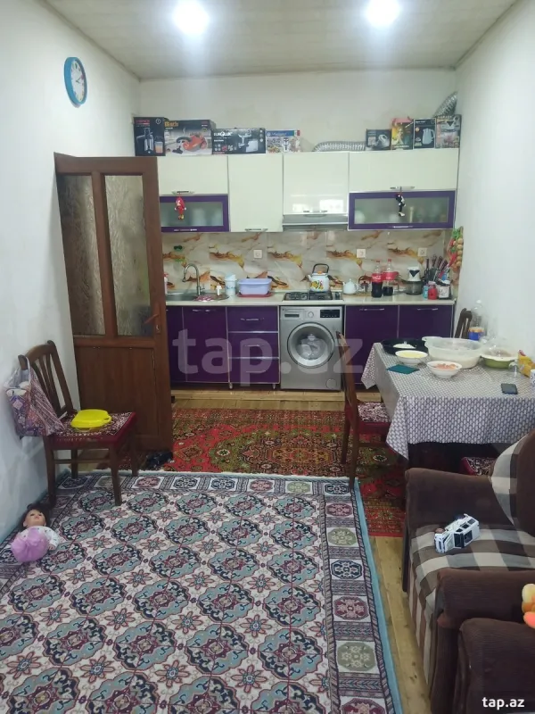 Satılır 7 otaqlı həyət evi