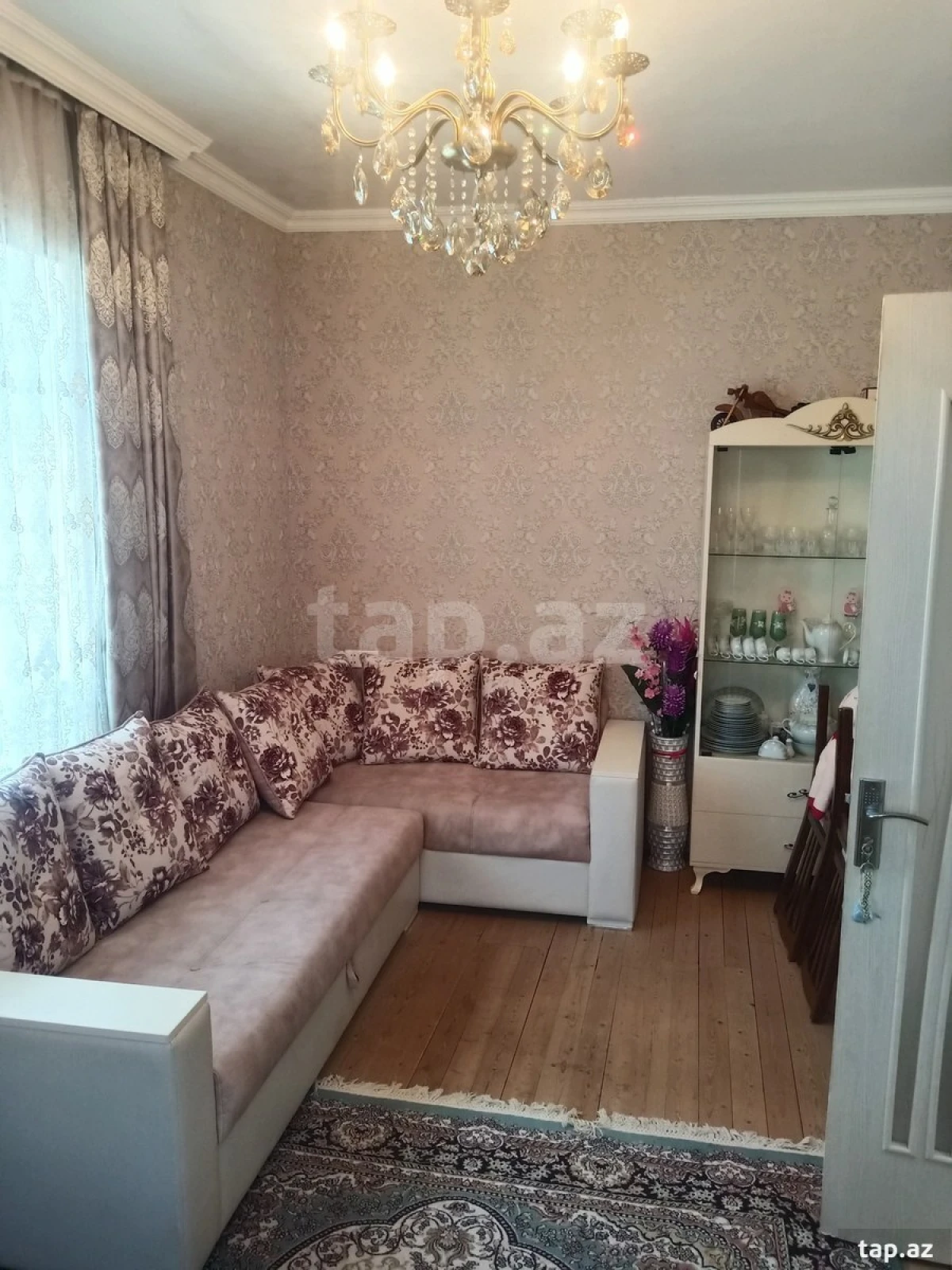 Satılır 7 otaqlı həyət evi