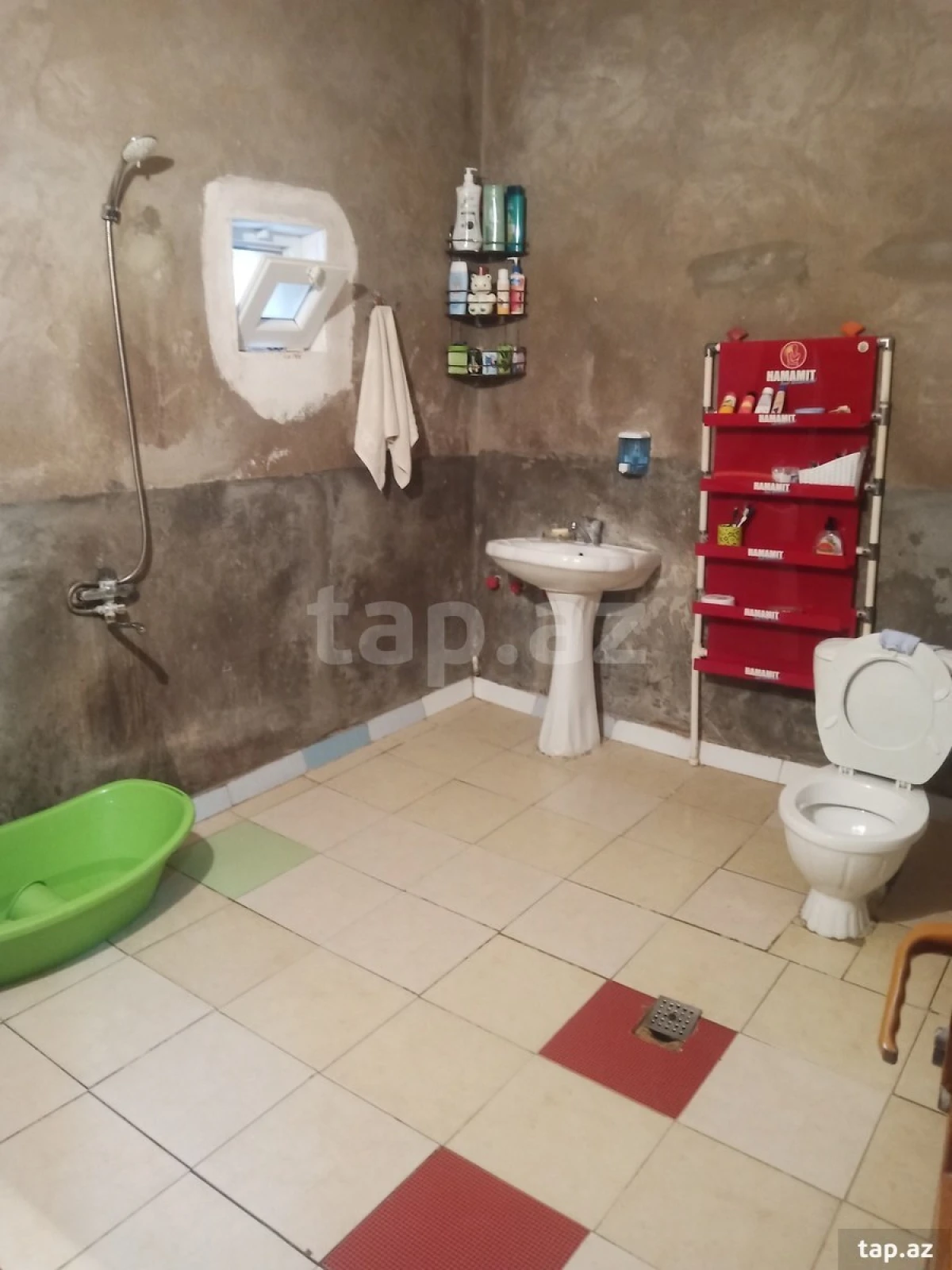 Satılır 7 otaqlı həyət evi