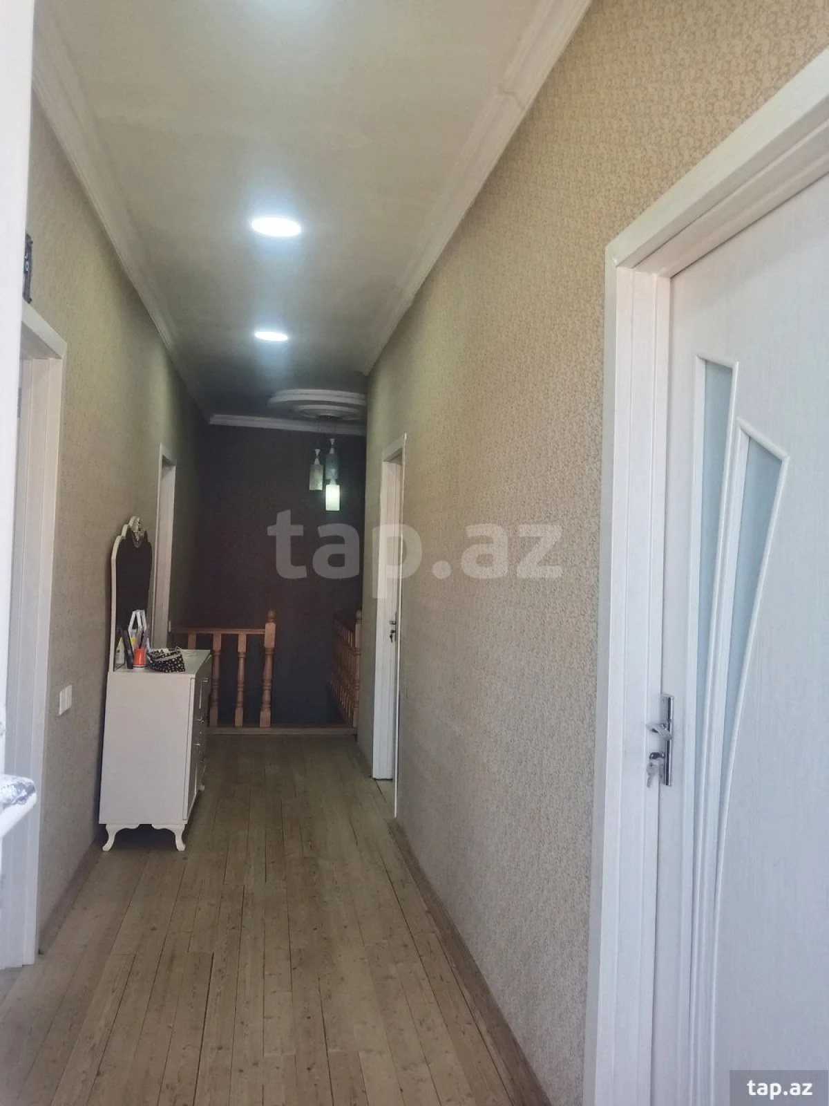 Satılır 7 otaqlı həyət evi