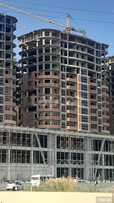 Satılır 2 otaqlı yeni tikili 84 m²