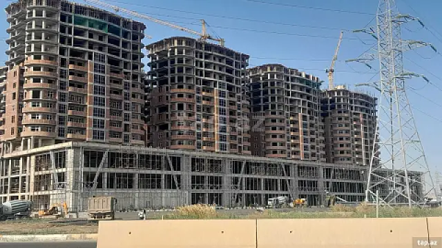 Satılır 2 otaqlı yeni tikili 84 m²