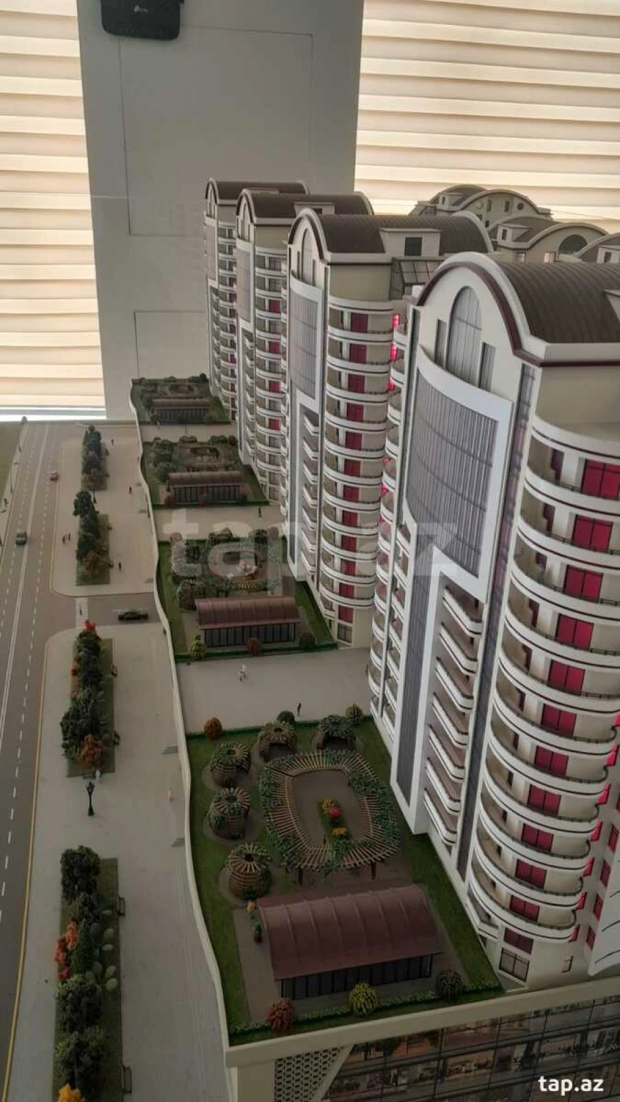 Satılır 2 otaqlı yeni tikili 84 m²