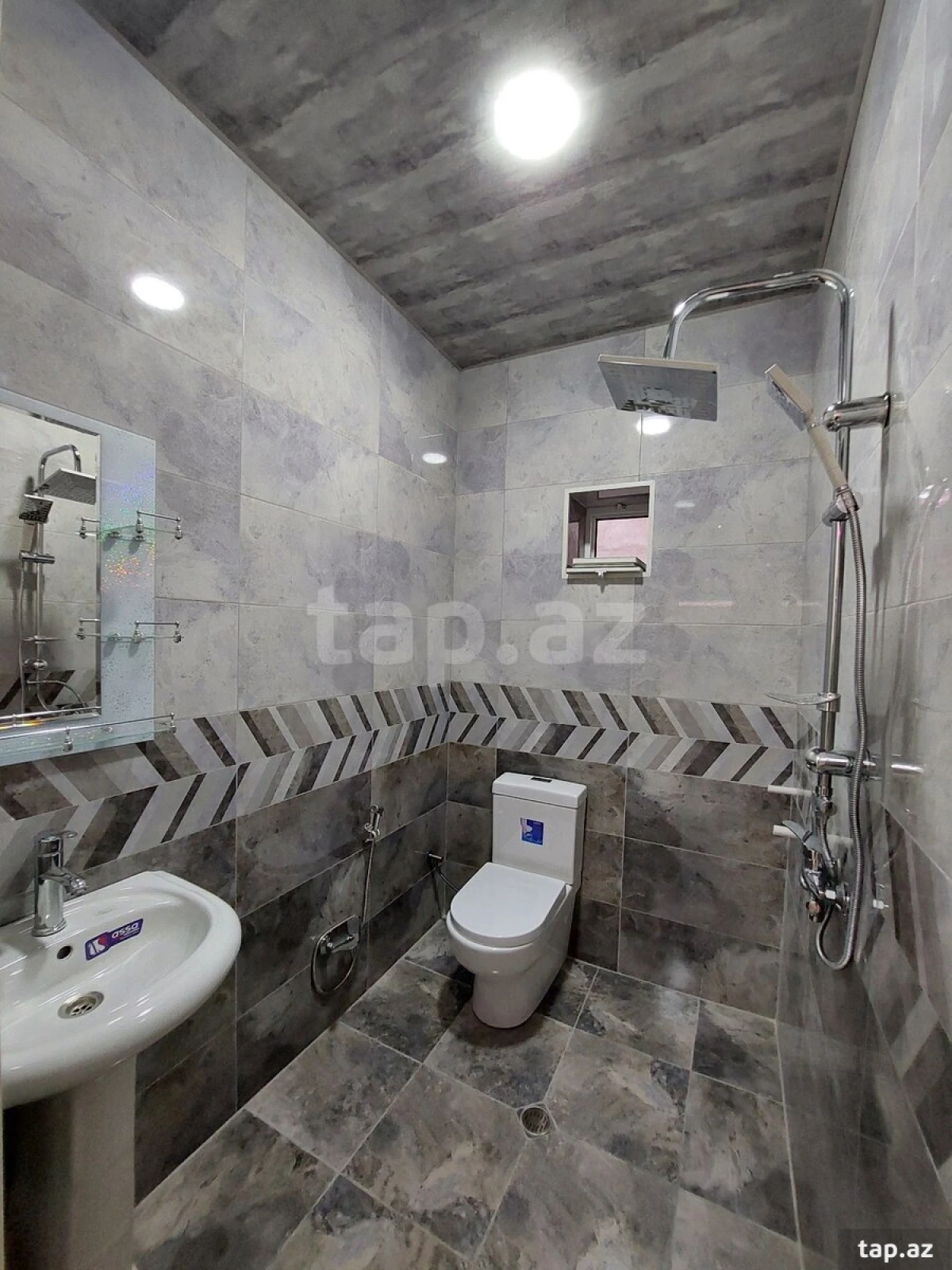 Satılır 4 otaqlı həyət evi