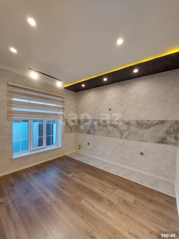 Satılır 4 otaqlı həyət evi