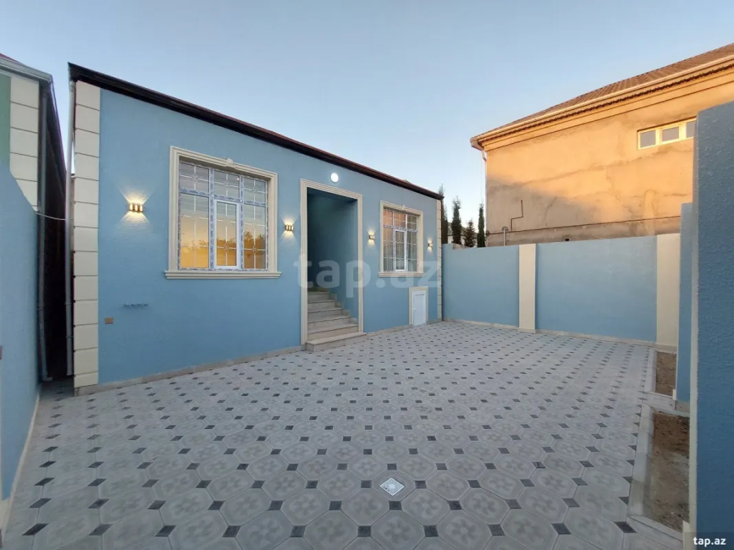 Satılır 4 otaqlı həyət evi