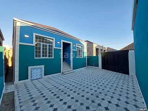 Satılır 4 otaqlı həyət evi