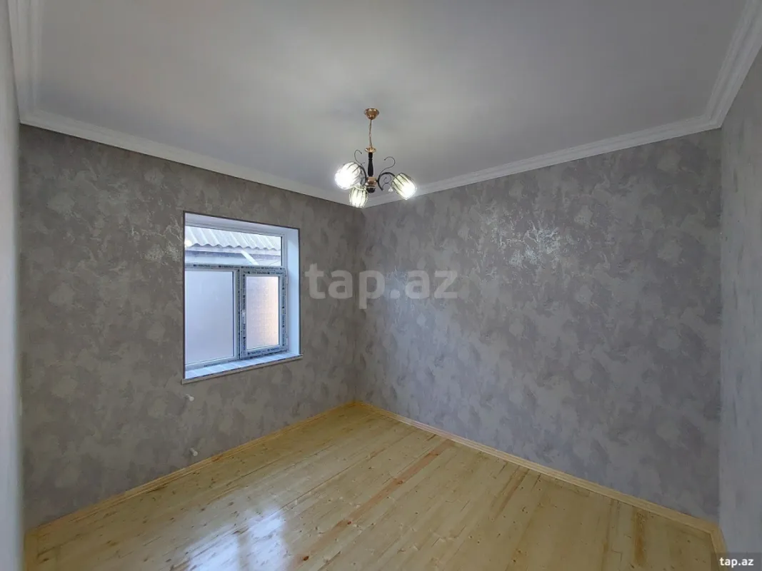 Satılır 4 otaqlı həyət evi