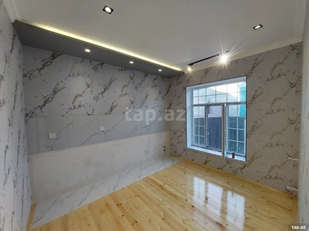 Satılır 4 otaqlı həyət evi