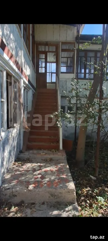 Satılır 6 otaqlı həyət evi