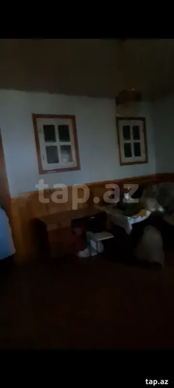 Satılır 6 otaqlı həyət evi