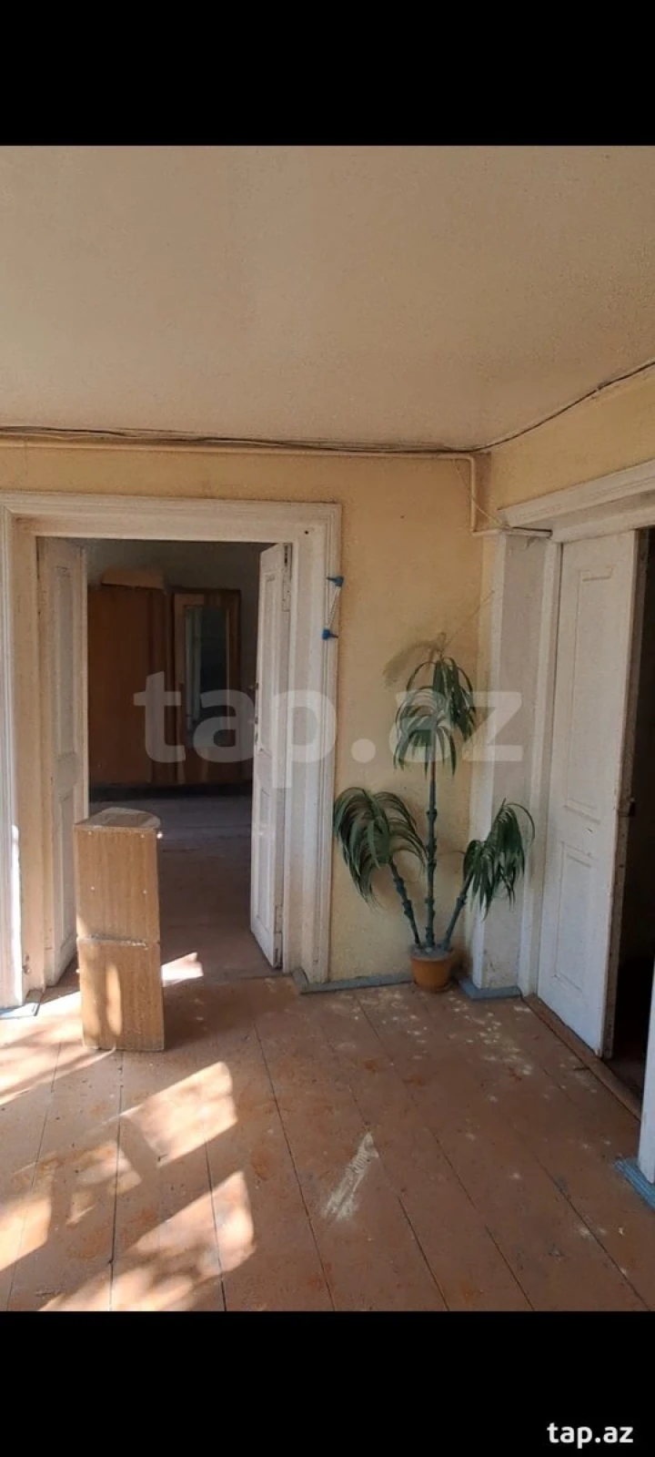 Satılır 6 otaqlı həyət evi