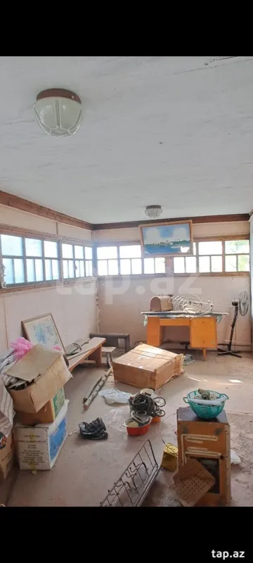 Satılır 6 otaqlı həyət evi