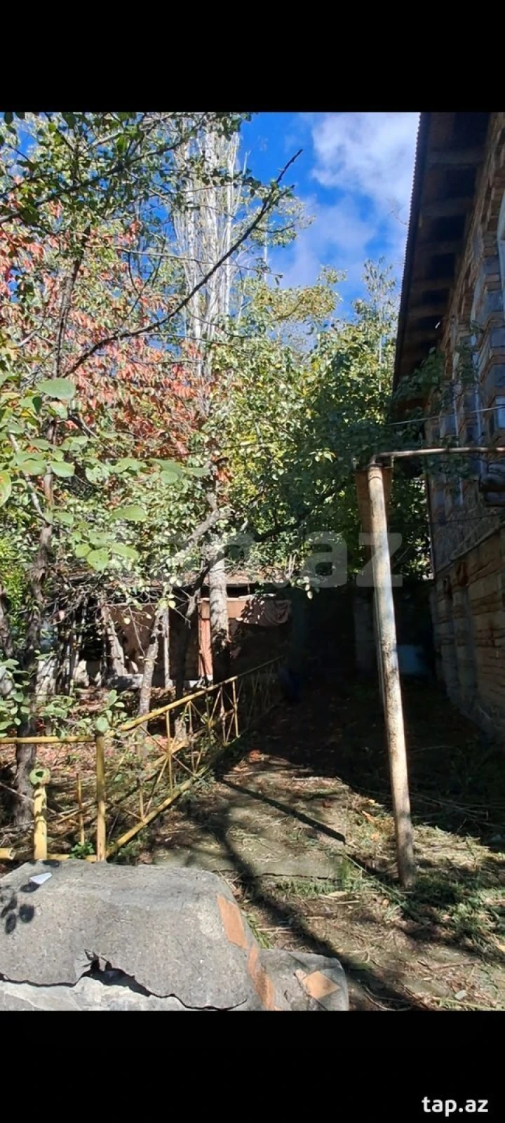 Satılır 6 otaqlı həyət evi